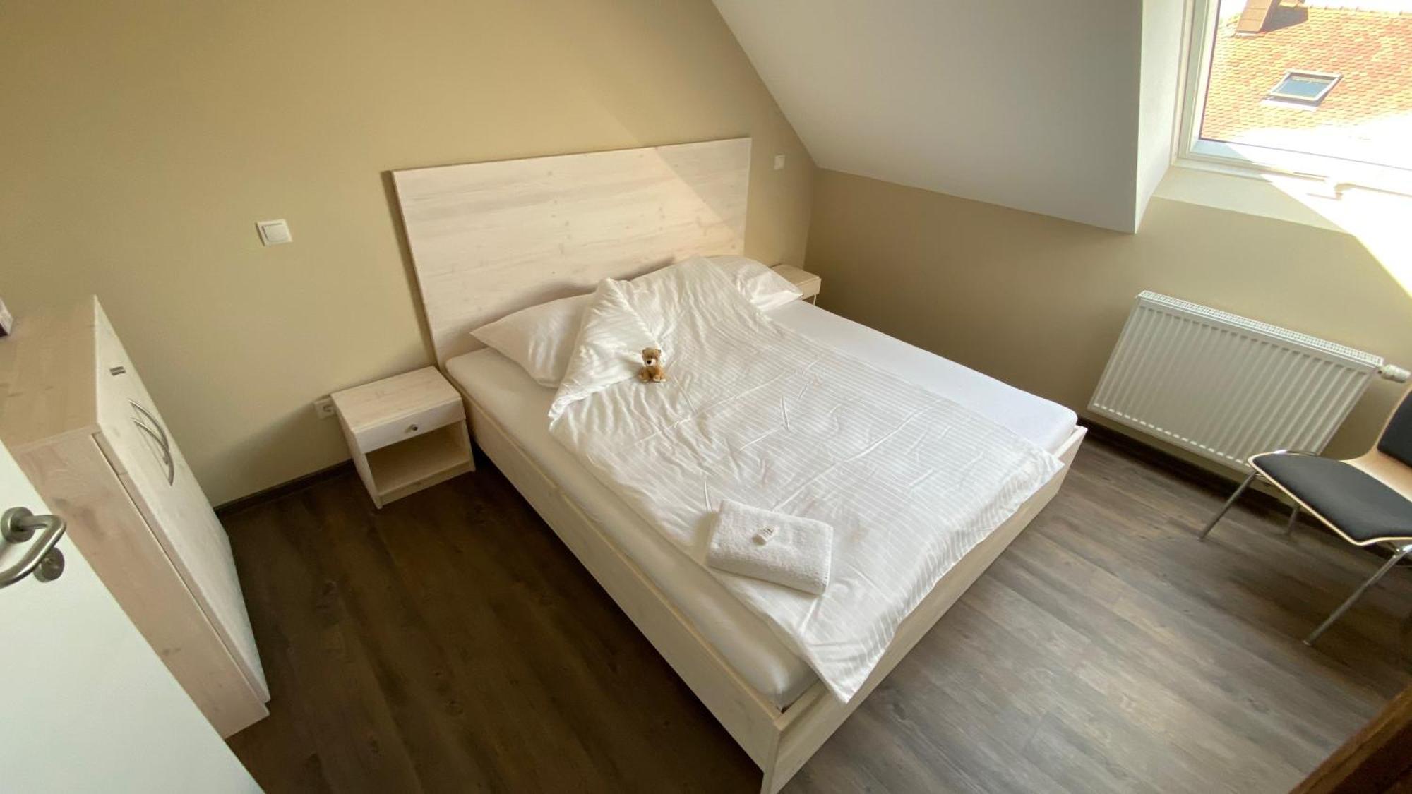 ホテル Buergerhausloewen フィリップスブルク 部屋 写真